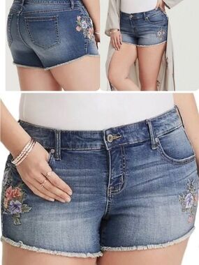Torrid • denim floral embroidered shorts